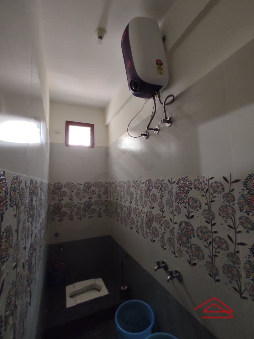 bathrooms-c8Hb.jpg