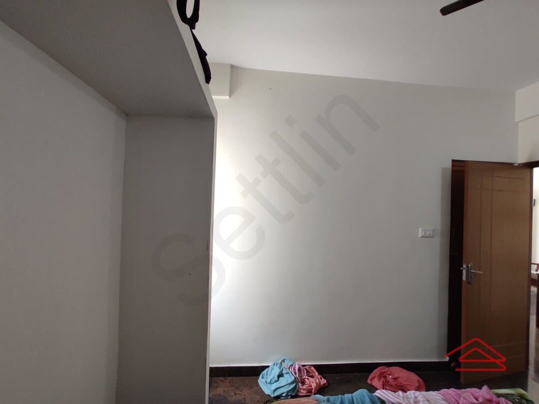 bedrooms-j6nE.jpg