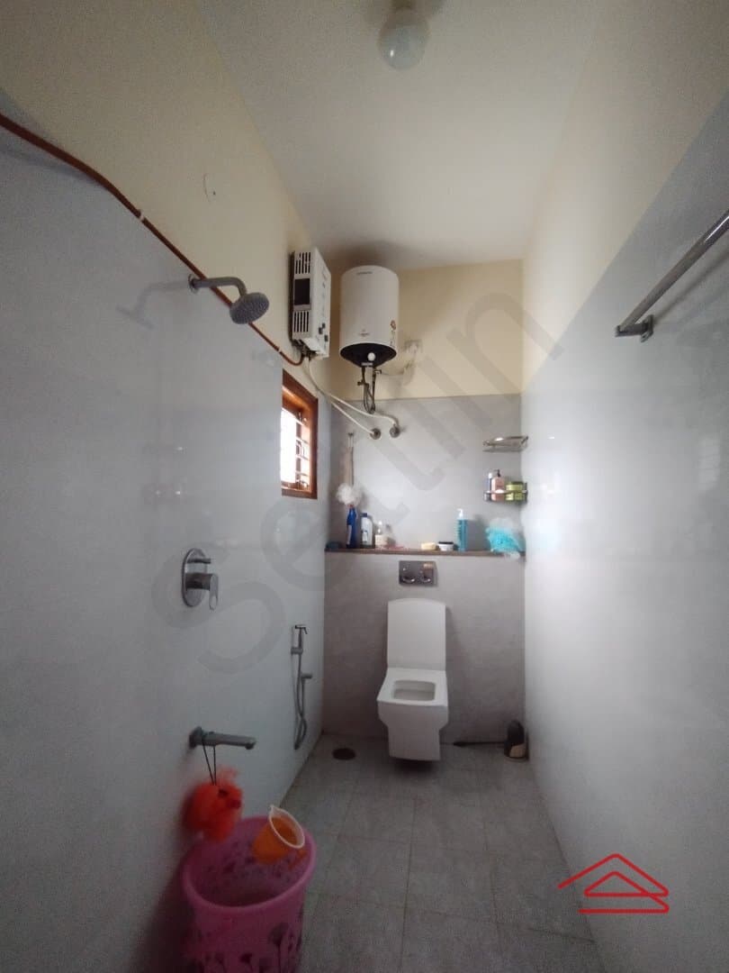 bathrooms-Tbk2.jpg