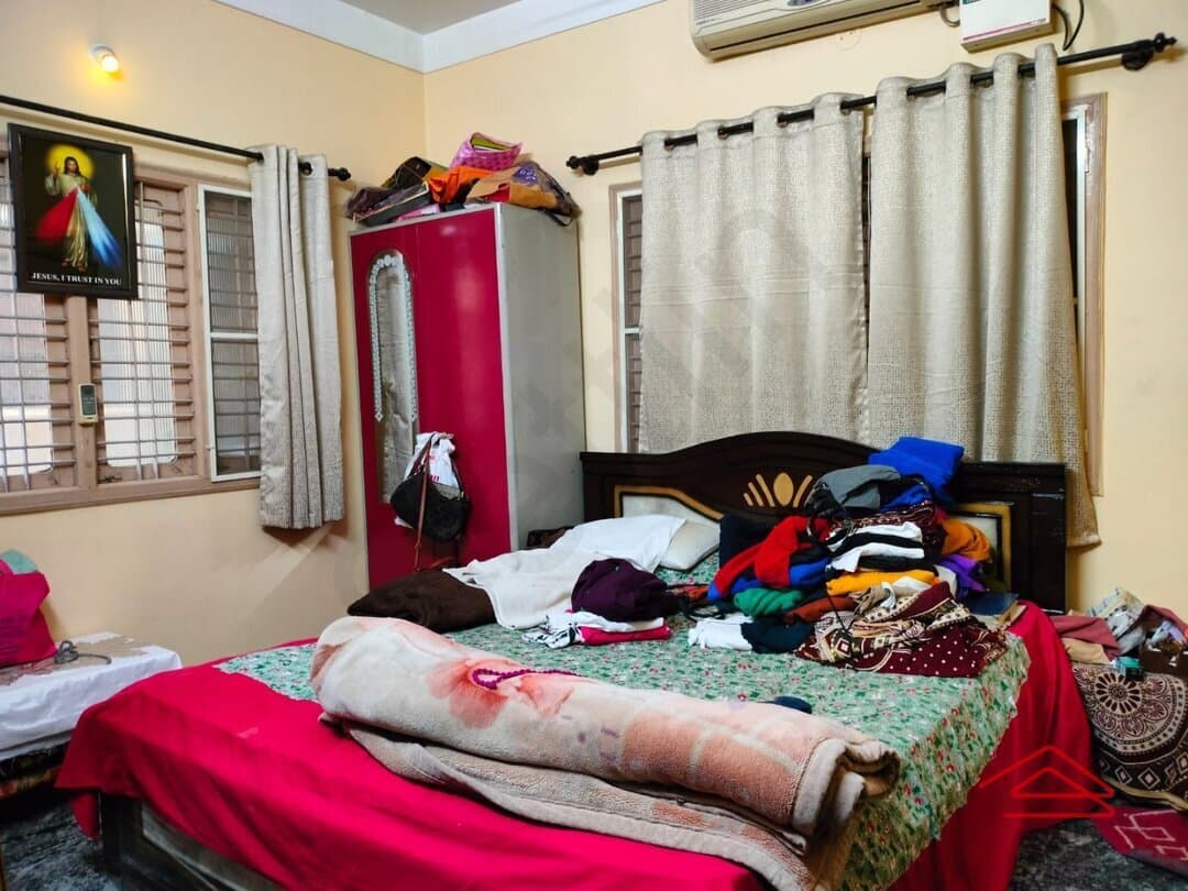 bedrooms-Fcu6.jpg