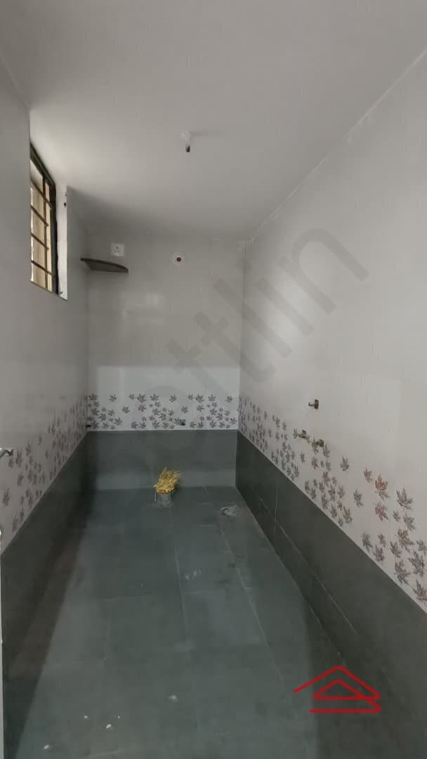 bathrooms-8wmq.jpg
