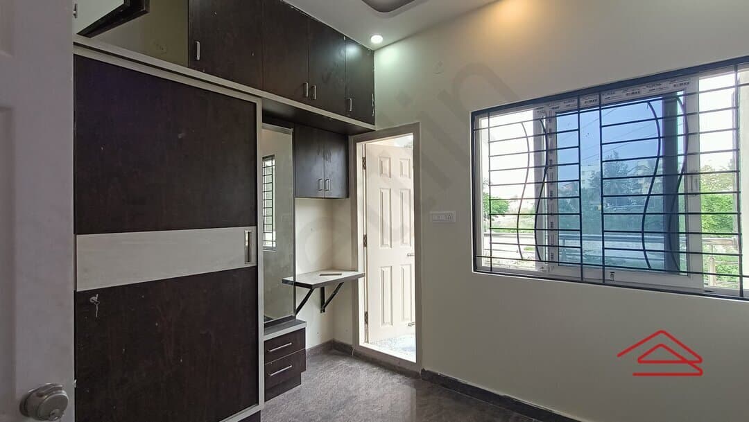 bedrooms-L5TM.jpg