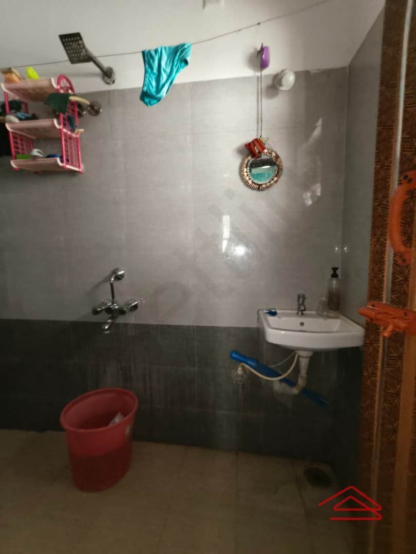 Sub Unit : bathrooms 1