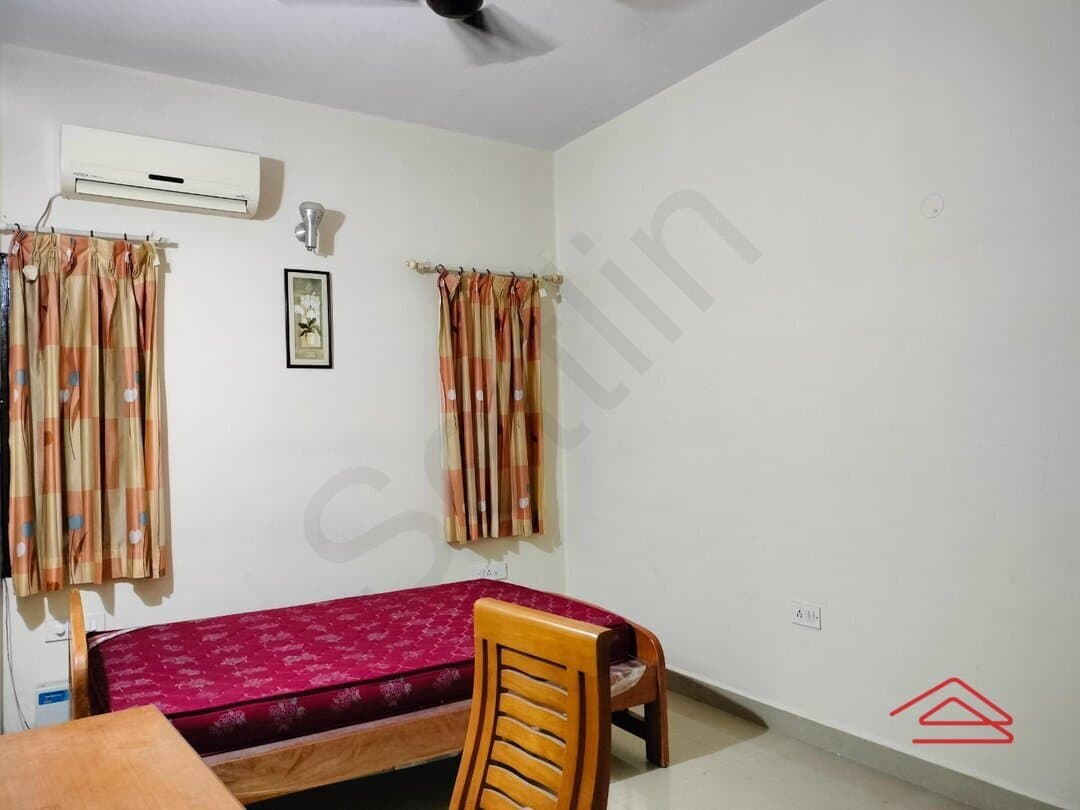 bedrooms-JJTr.jpg