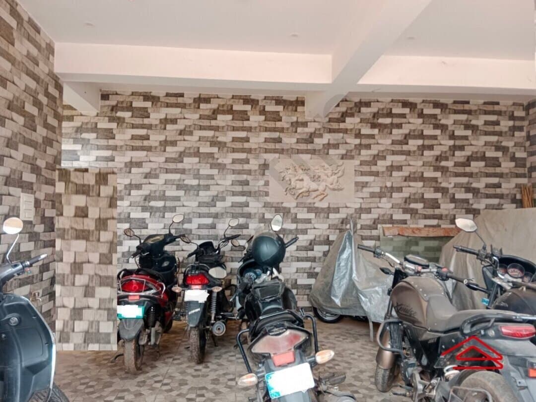 parkings-TqWW.jpg