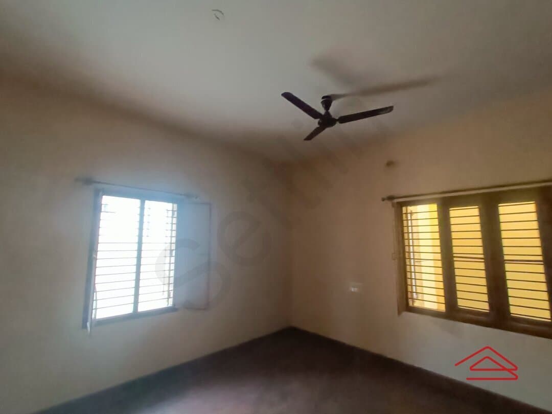 bedrooms-4Ghs.jpg