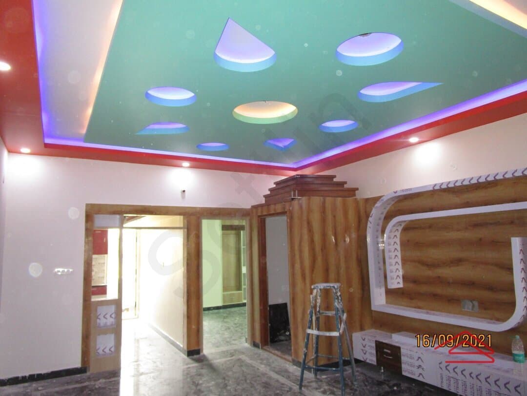 halls-F5Jw.jpg
