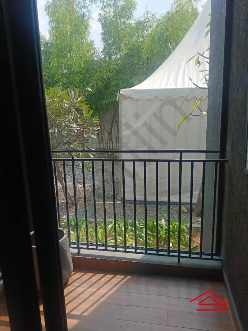 Balcony 1