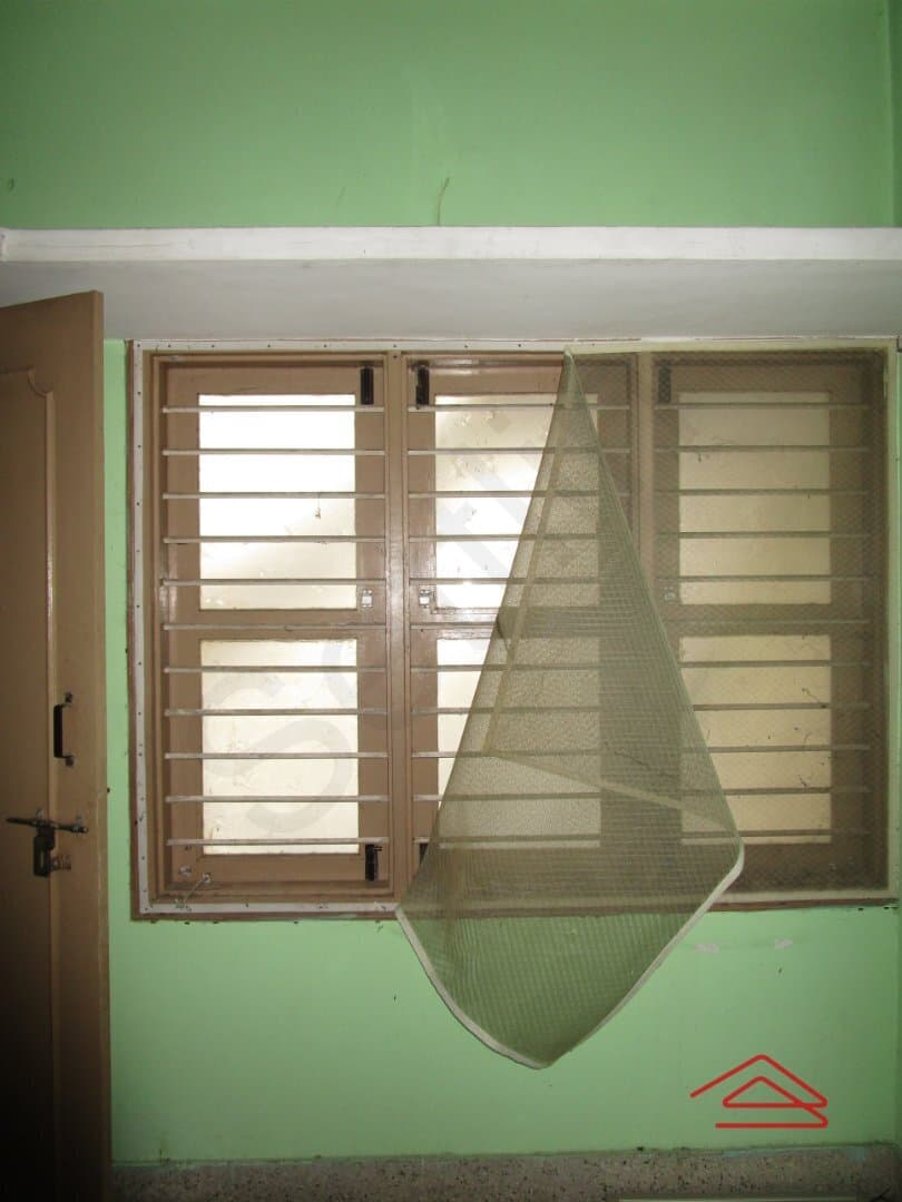 bedrooms-em8E.jpg