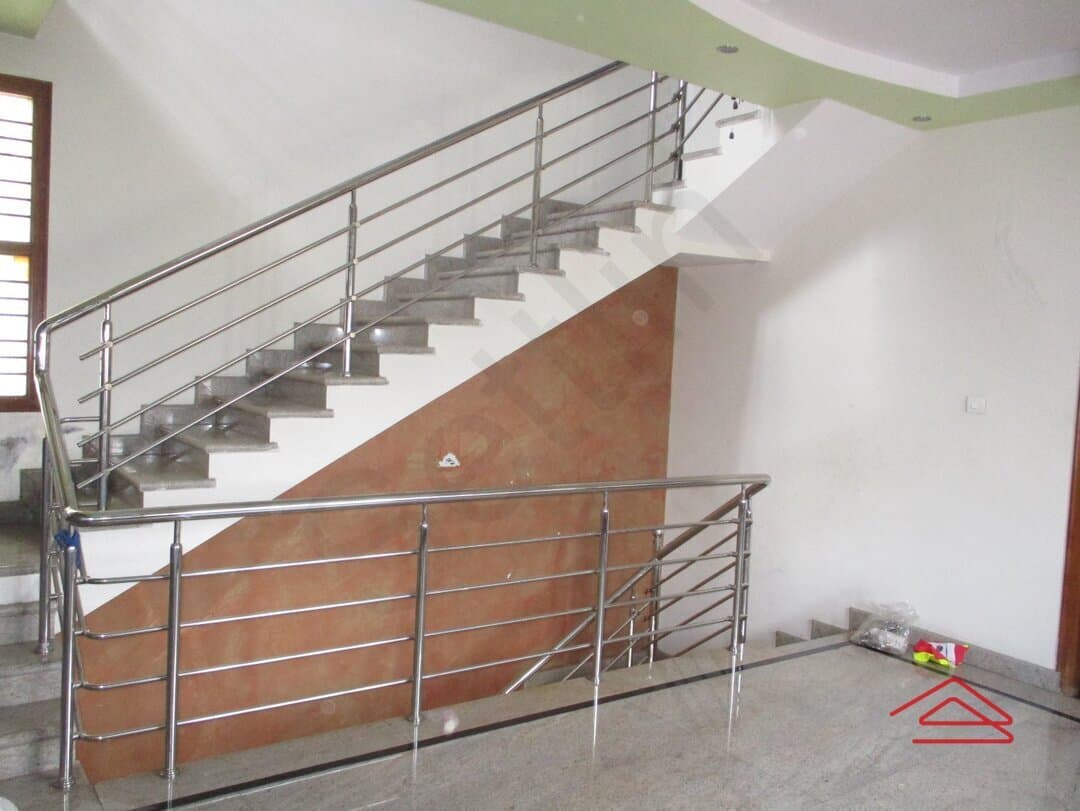 halls-jteh.jpg