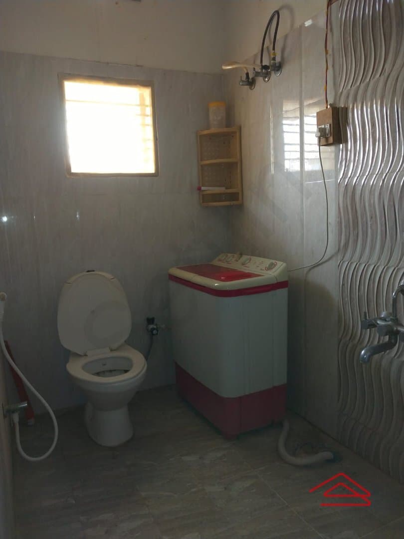 bathrooms-7nbJ.jpg