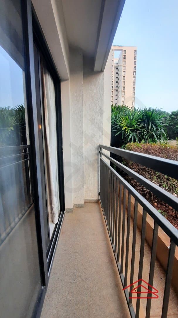 Balcony 3
