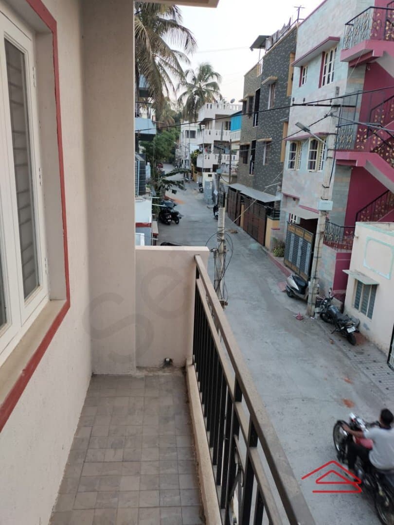 balconies-Ti6N.jpg