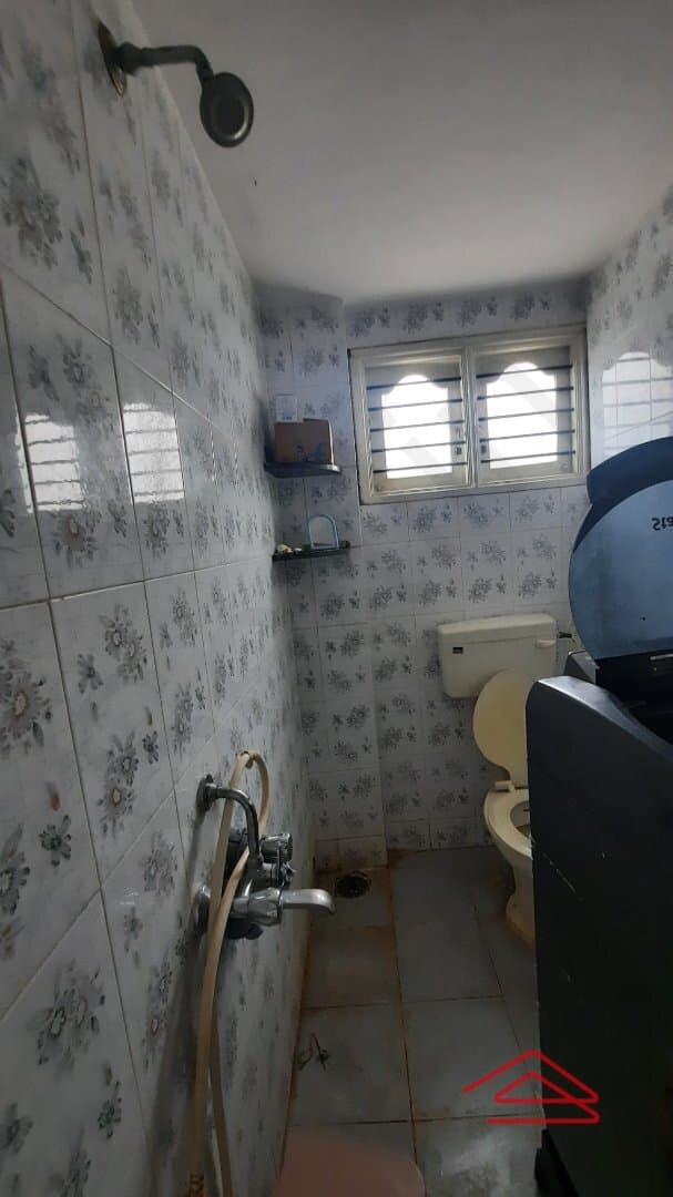 bathrooms-giT2.jpg