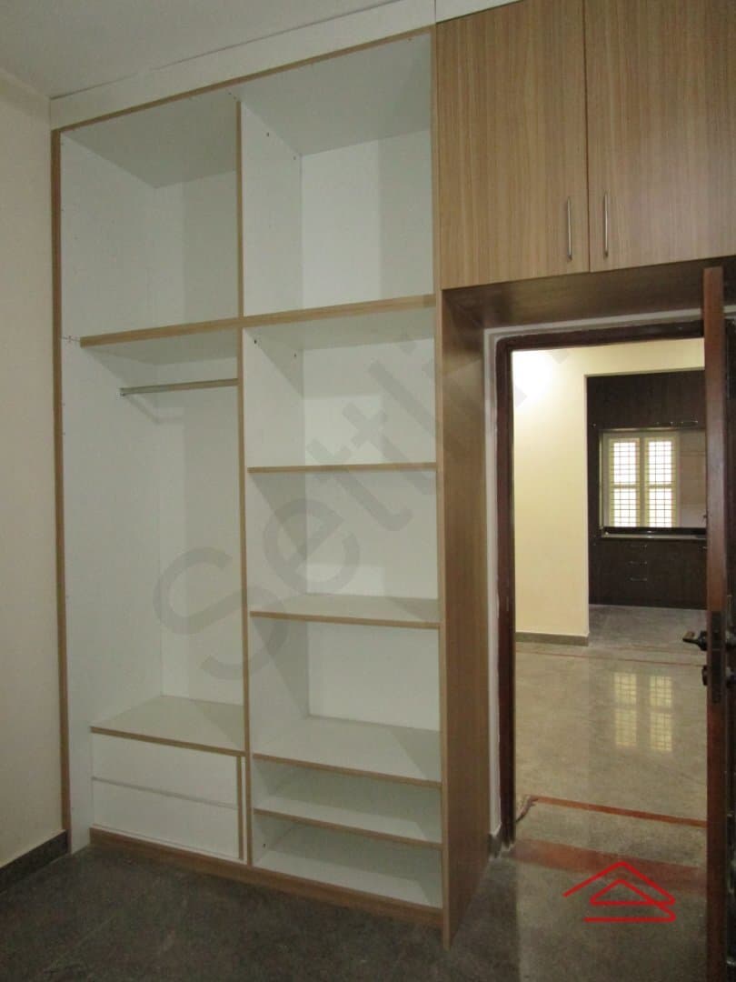 bedrooms-DhbJ.jpg