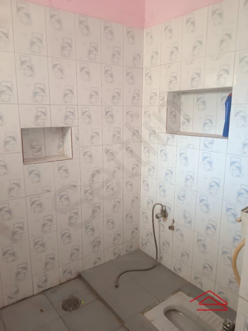bathrooms-tQBT.jpg