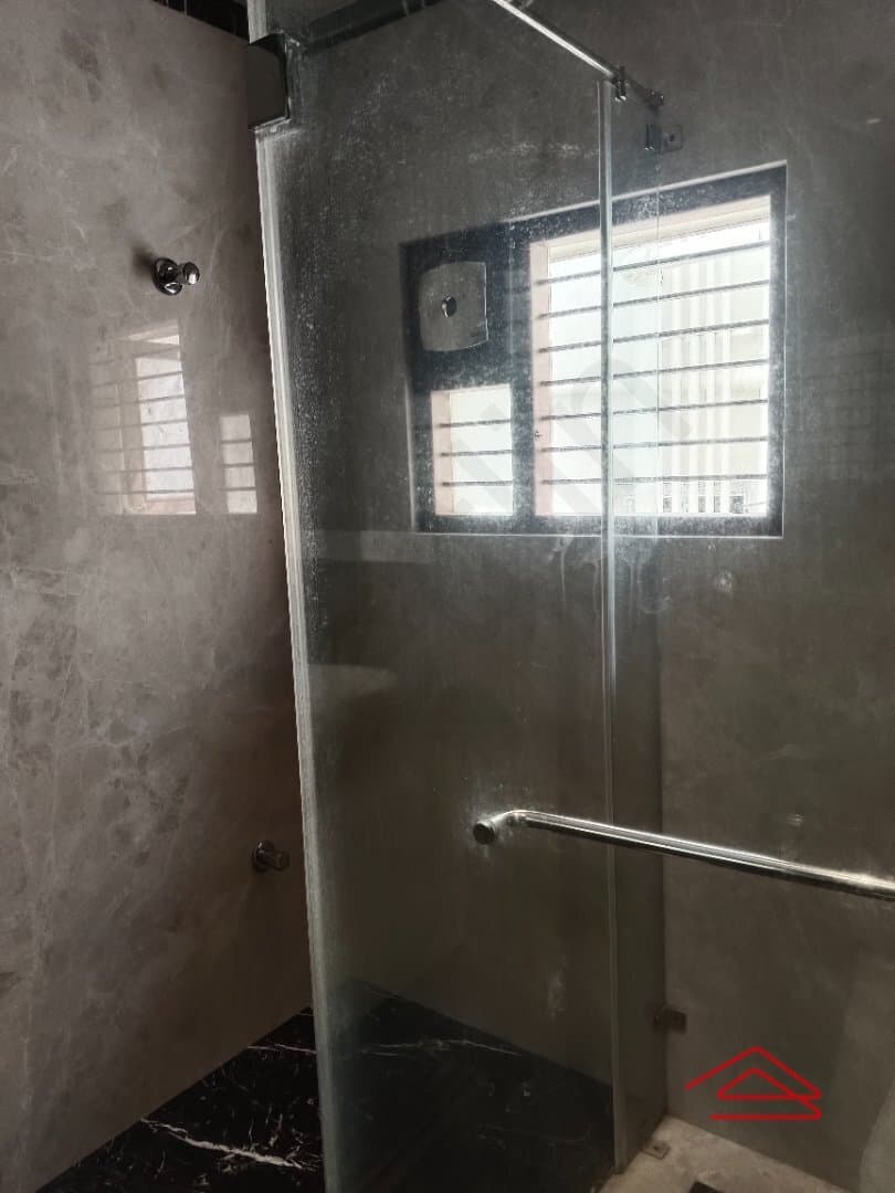 bathrooms-tFW7.jpg