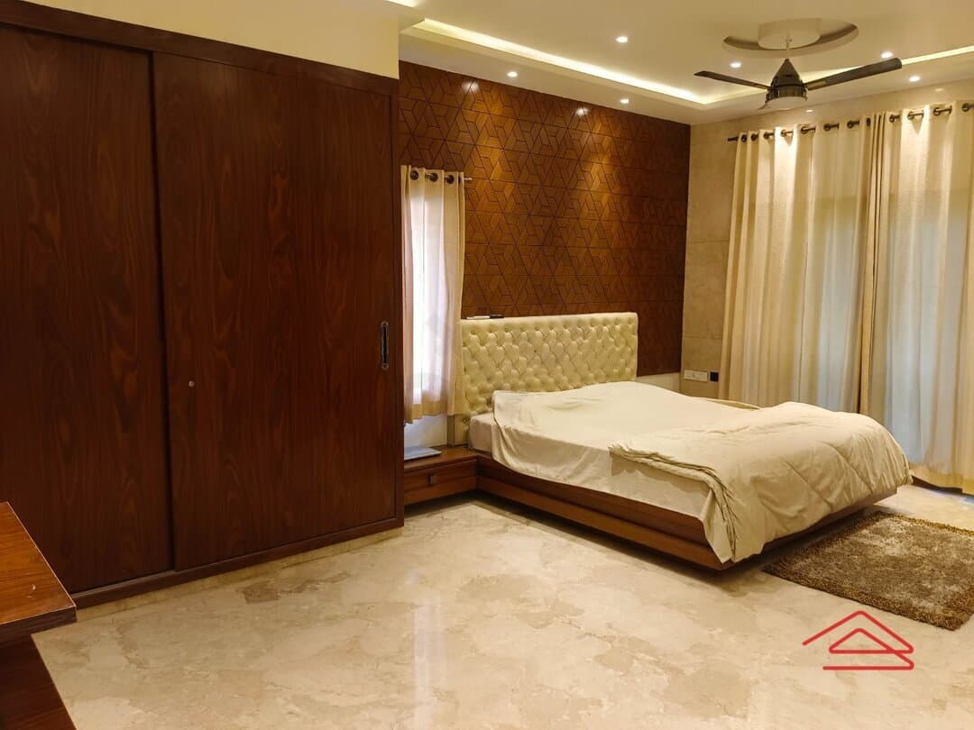 bedrooms-fLF6.jpg