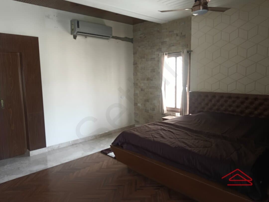 bedrooms-sRHd.jpg