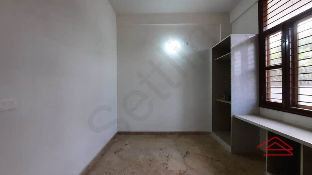 bedrooms-j3xJ.jpg
