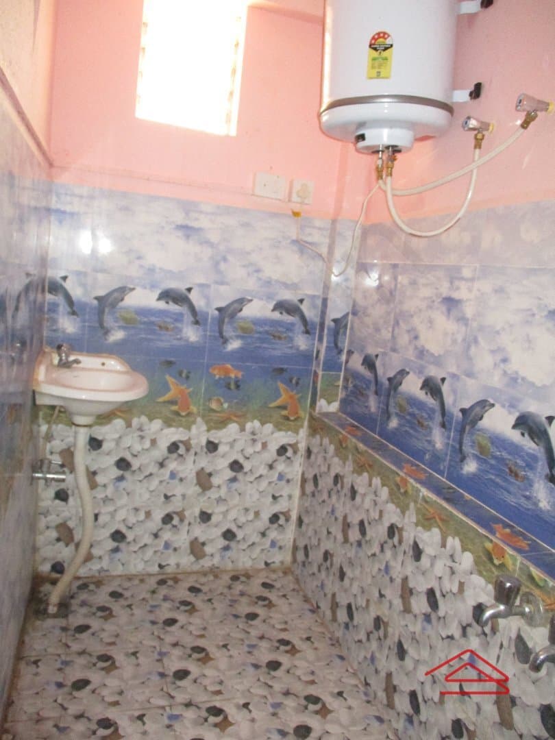 bathrooms-b2hm.jpg