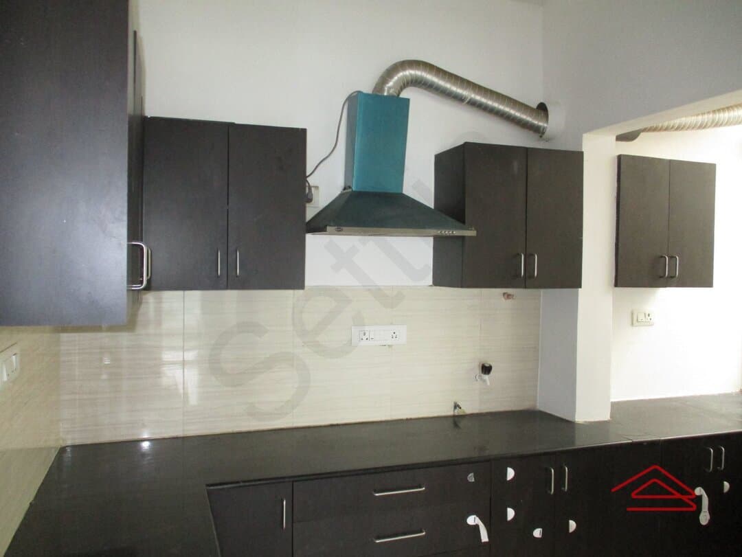 Kitchen 1