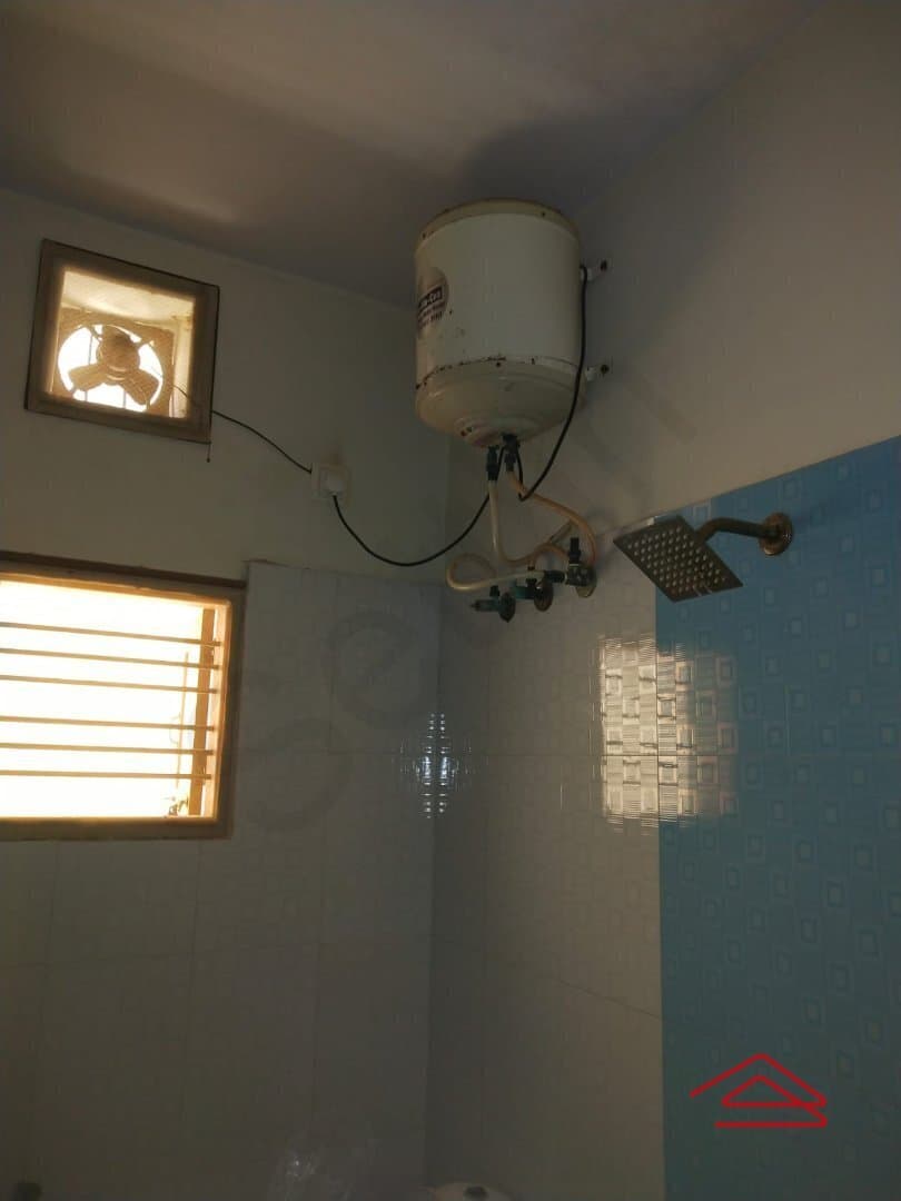 bathrooms-PrdF.jpg