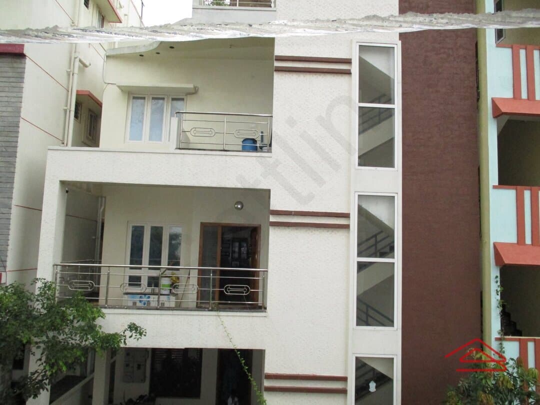 balconies-wPHb.jpg