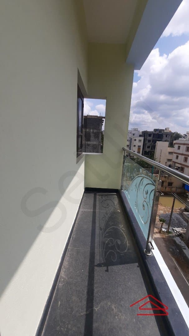 balconies-wQKa.jpg