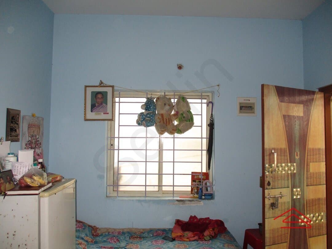 halls-5Tas.jpg