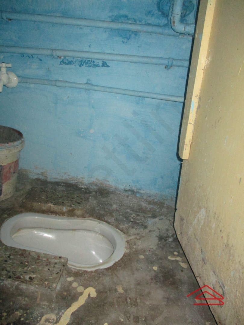 bathrooms-aQ4c.jpg