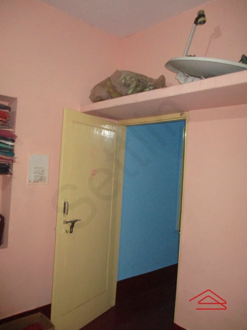bedrooms-5cLi.jpg