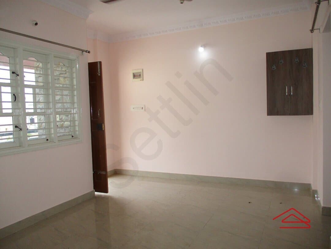 halls-RSw6.jpg