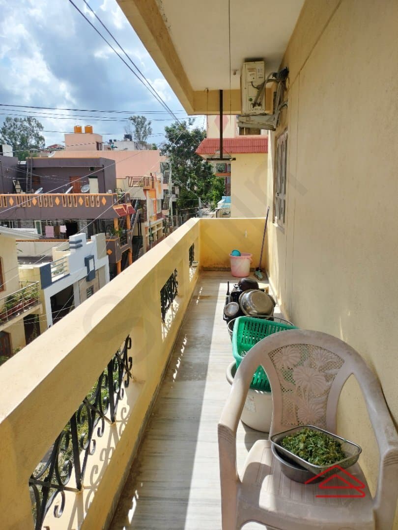 balconies-o74H.jpg