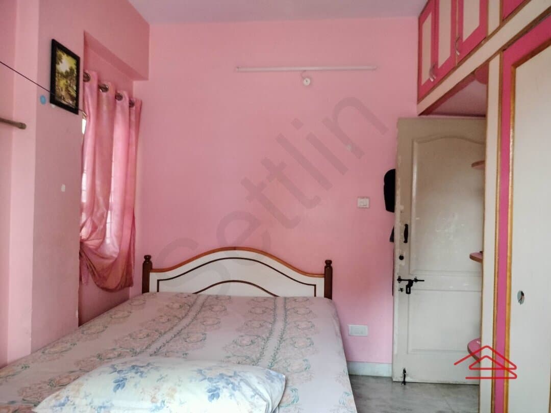 bedrooms-s45F.jpg