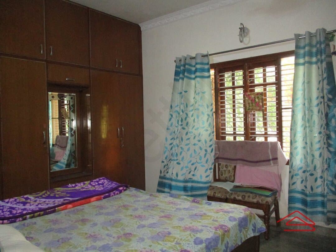 bedrooms-B8Tc.jpg