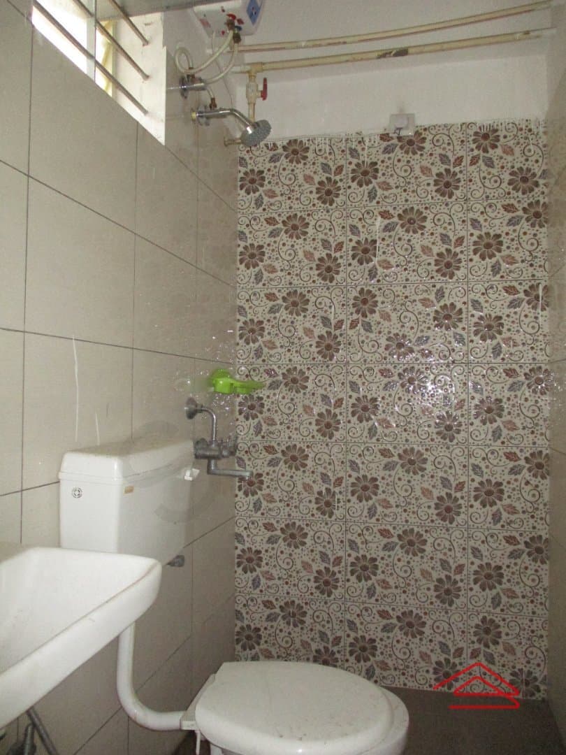 bathrooms-MHJR.jpg