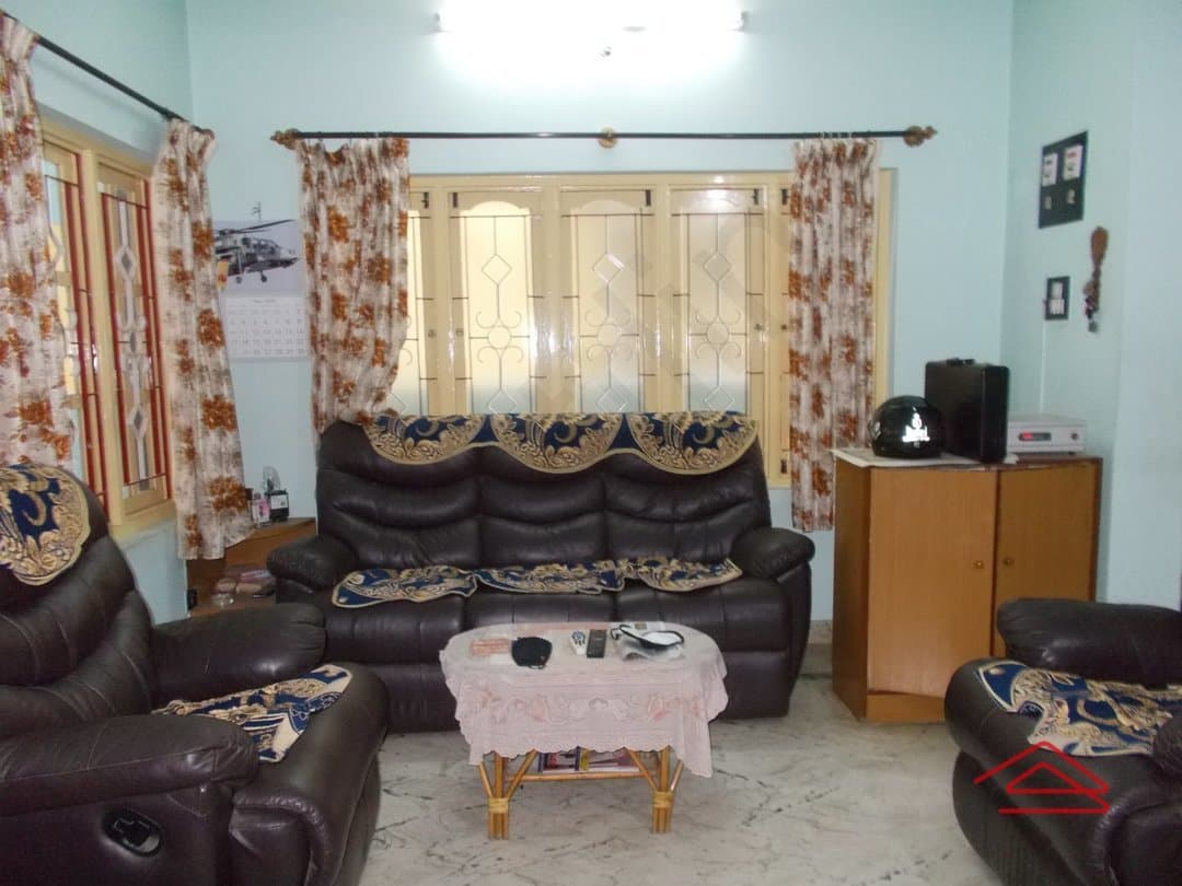 halls-1591374336613.jpg