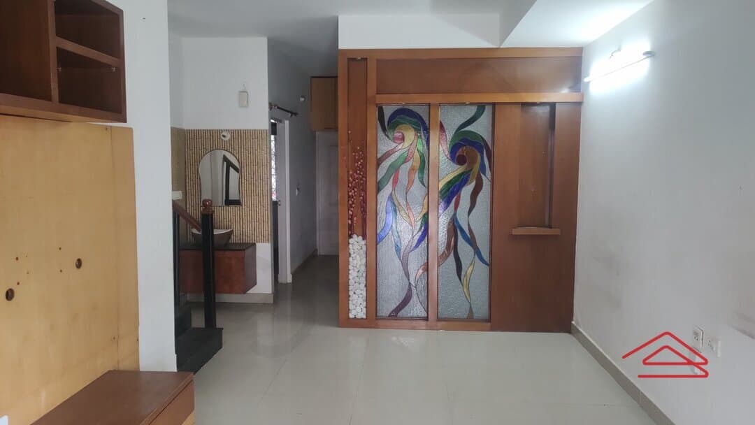Hall 1