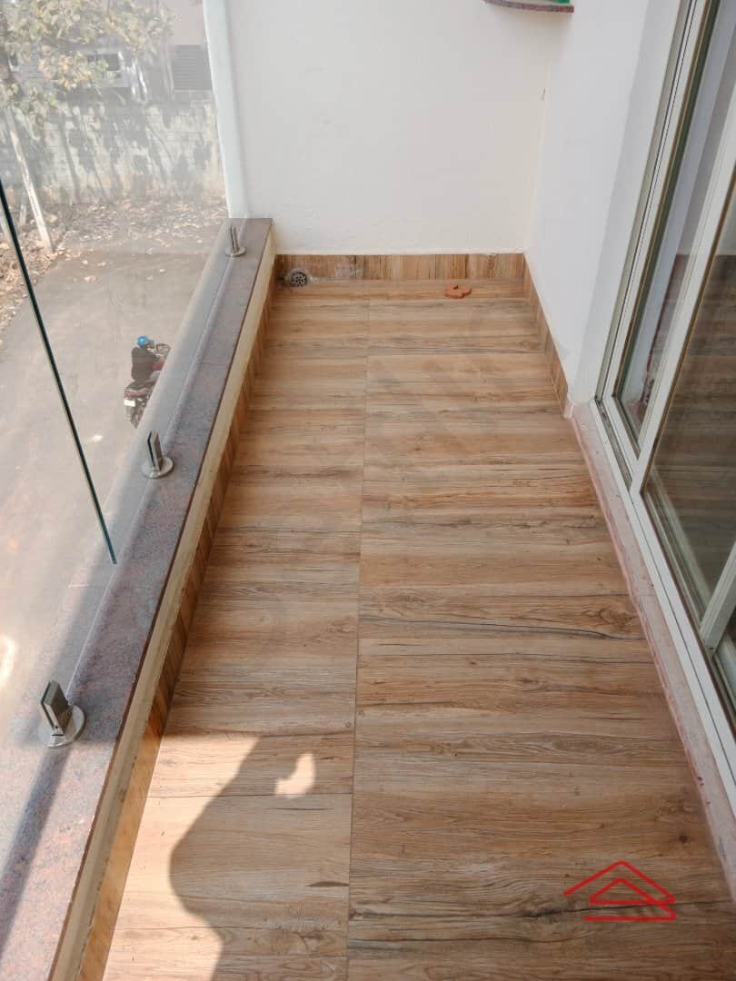 Sub Unit : balconies 1