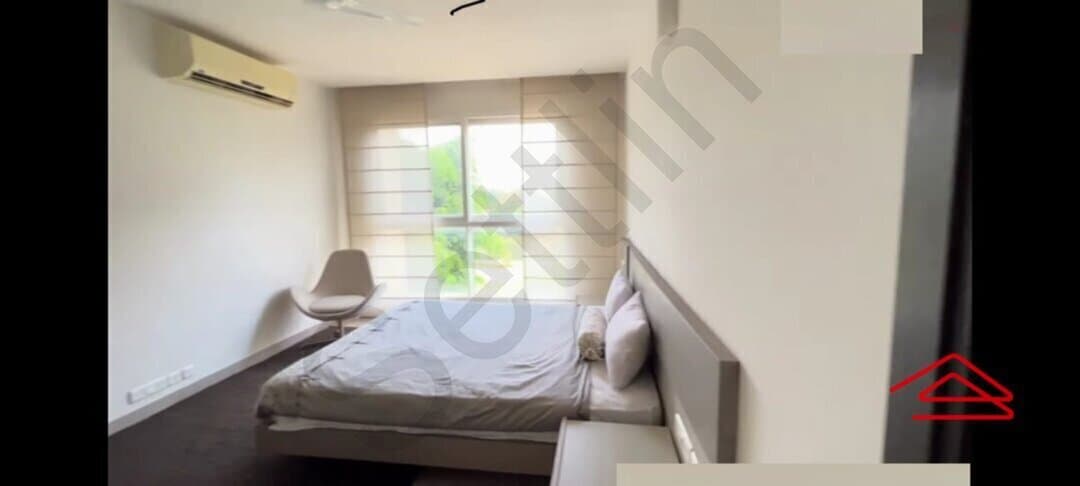 Project: Model Flat