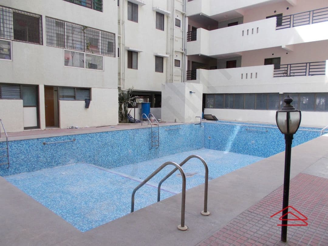 Project: SwimmingPool