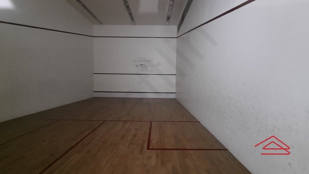 Project: Squashcourt