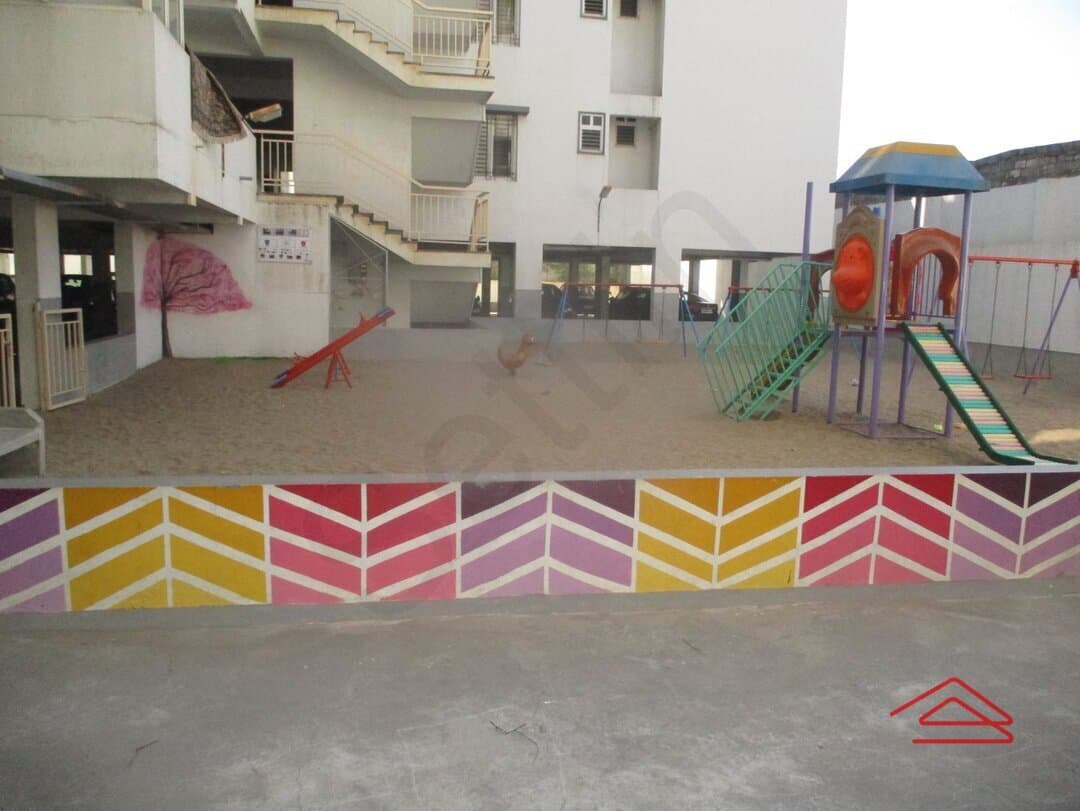 Project: BadmintonCourt