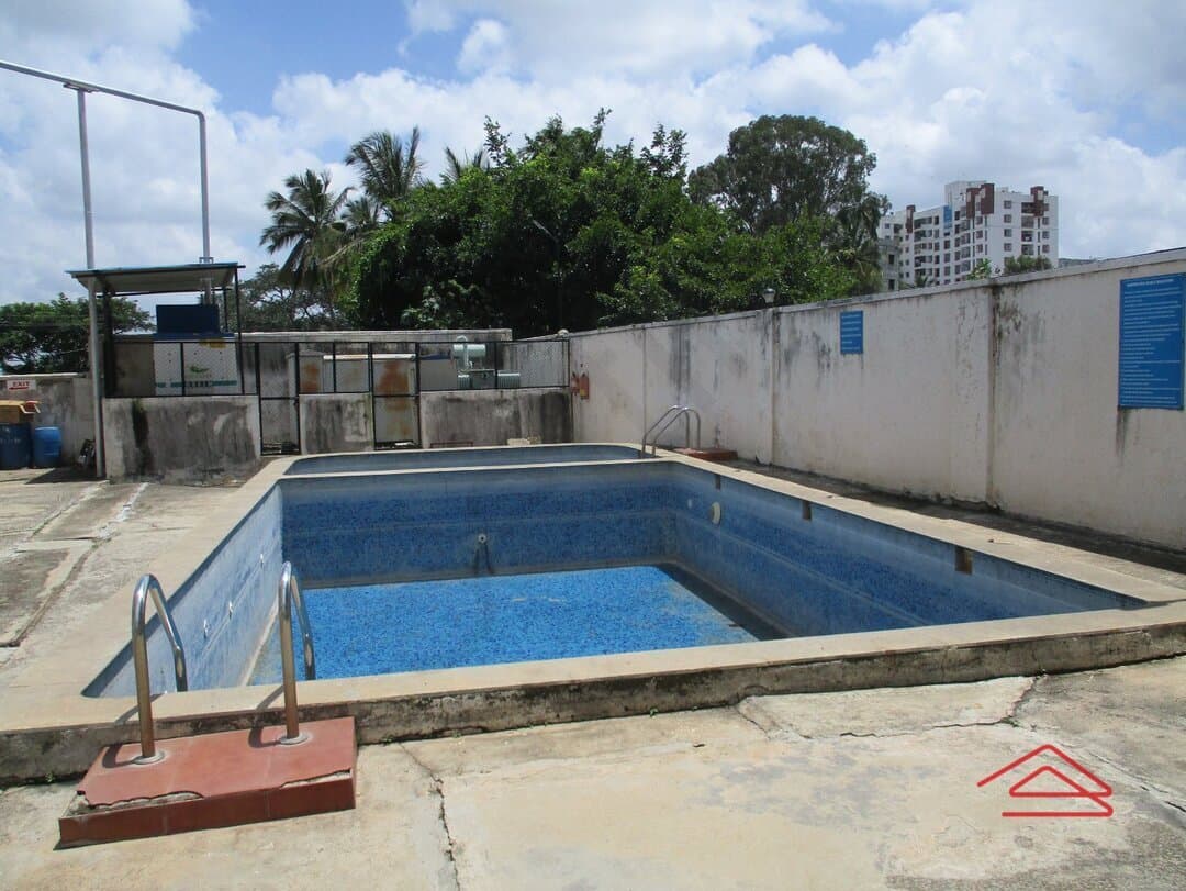 Project: SwimmingPool