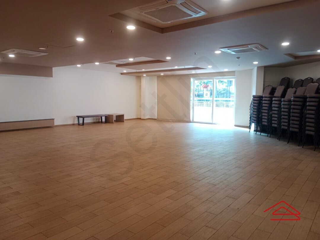 Project: PartyHall
