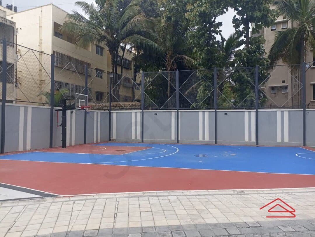 Project: Basketballcourt