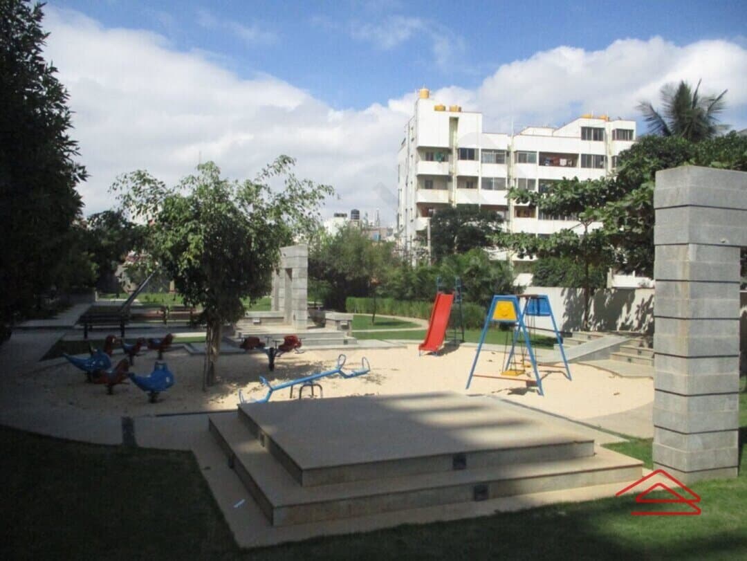 Project: KidsPlayArea