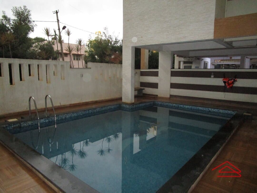 Project: Swimmingpool