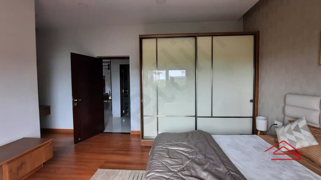 Model Flat